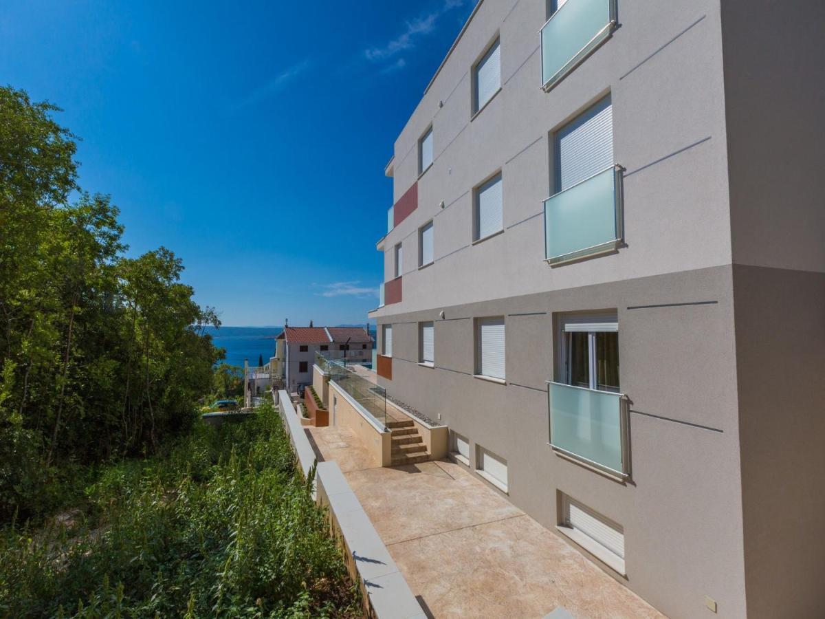 Apartments Villa Grande Dramalj Exterior foto